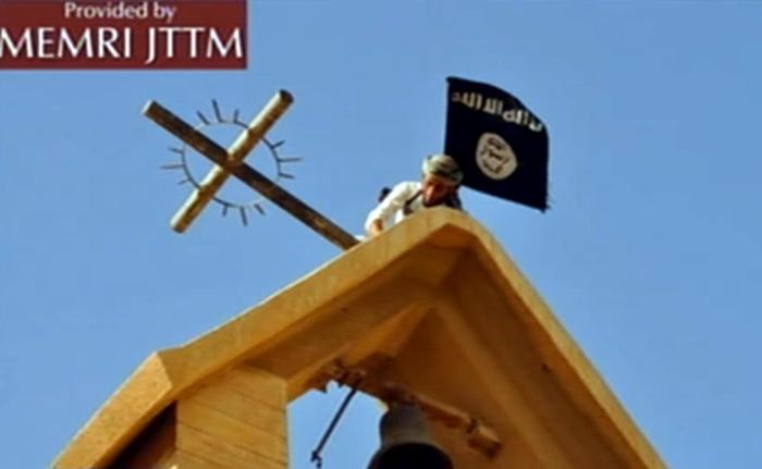 Isis, chiese e simboli cristiani distrutti in Iraq