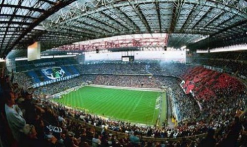Vista panoramica dello stadio di San Siro.
