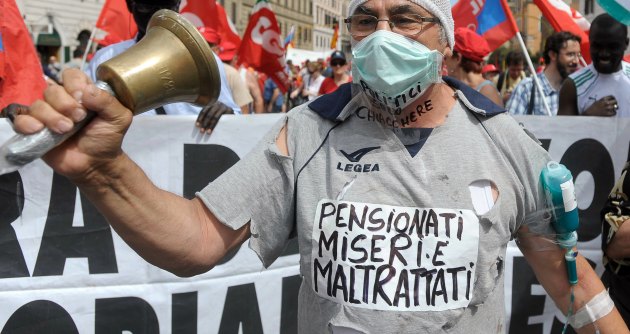 Manifestazione di protesta dii pensionati italiani.