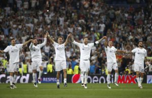 Real Madrid players celebrate their victory against Manchester City at the end of the UEFA Champions League semi final, second leg soccer match between Real Madrid and Manchester City at Santiago Bernabeu stadium in Madrid, Spain, 04 May 2016. Real Madrid won 1-0.  EPA/JUAN CARLOS HIDALGO