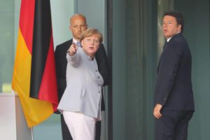 German Chancellor Angela Merkel (2-L) receives Italian Preime Minister Matteo Renzi (R) for talks following the Britain's referendum vote to leave the EU, in Berlin, Germany, 27 June 2016.  EPA/KAY NIETFELD