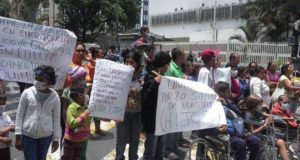 La dolorosa protesta de los niños con cáncer en Venezuela