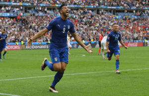 PARIS, FRANCE - JUNE 27:  Graziano Pelle of Italy celebrates scoring his team's second goal during the UEFA EURO 2016 round of 16 match between Italy and Spain at Stade de France on June 27, 2016 in Paris, France.  (Photo by Matthias Hangst/Getty Images)