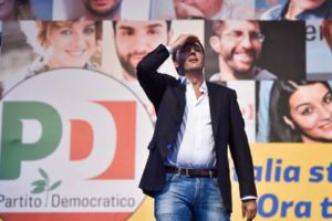 Rush finale al veleno,Renzi porta Pd in piazza su tasse 