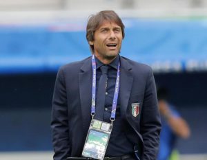 Italy coach Antonio Conte attends a walk around session at the Nouveau Stade in Bordeaux, France, Friday, July 1, 2016.(ANSA/AP Photo/Antonio Calanni)
