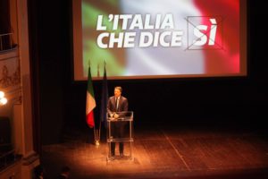 Renzi, "svolta" campagna referendum fa salire consensi 
