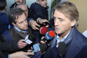 Roberto Mancini intervistato dal giornalista Emilio Buttaro