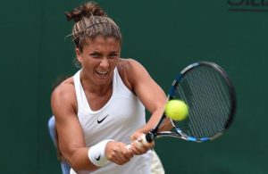 Sara Errani of Italy returns to Alize Cornet of France during their second round match at the Wimbledon Championships at the All England Lawn Tennis Club, in London, Britain, 30 June 2016  EPA/GERRY PENNY 