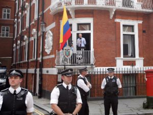 Assange: Ecuador conferma tentativo intrusione e accusa Gb 