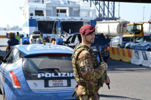 Terrorismo:controlli in porti,week end a rischio disagi 