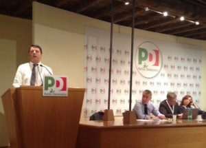 Guerriglia Renzi-minoranza Pd, ma per ora no al congresso 