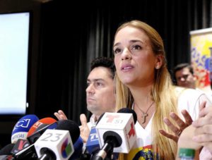 Tintori denuncia que “grupos chavistas” los tienen secuestrados
