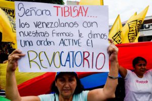 Más de 13 millones de venezolanos quiere revocar al presidente Maduro