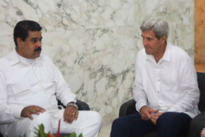 Maduro y  Kerry se reunieron en Cartagena