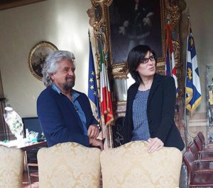 Beppe Grillo incontra la Sindaca M5S di Torino Chiara Appendino ed i consiglieri comunali presso il Municipio, Torino, 19 Settembre 2016 ANSA/ALESSANDRO DI MARCO