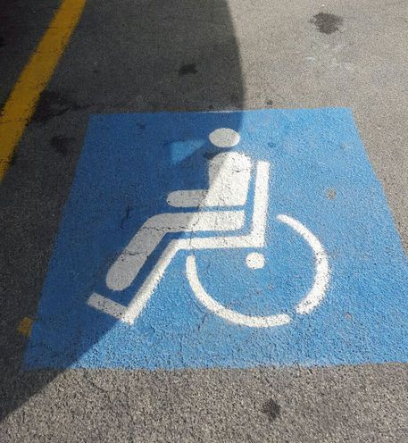 Parcheggio in spazio disabili