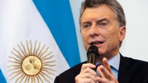 El presidente de Argentina, Mauricio Macri, pidió al gobierno estadounidense ampliar el embargo contra Venezuela