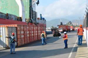 Más de 2.000 toneladas de medicinas, insumos y equipos médicos llegaron a Puerto Cabello