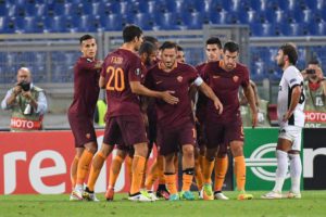 Roma's players jubilates after scoring the goal during the UEFA Europa League soccer match AS Roma vs FC Astra Giurgiu at Olimpico stadium in Rome, Italy, 29 September 2016. ANSA/ALESSANDRO DI MEO
