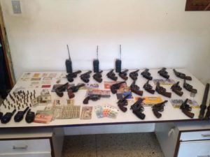 Incautan arsenal de armas en empresa clandestina de vigilancia en Chacao