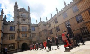 A general view of the scene in  the Quad of the Bodleian Library at Oxford University as Burmese opposition leader Aung San Suu Kyi (C) arrives to receive  an honorary degree at the place she once studied 20 June 2012  EPA/ANDY RAIN