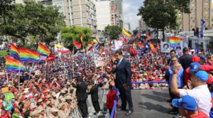 Militantes del Psuv se movilizaron el apoyo a Maduro (avn.info.ve)