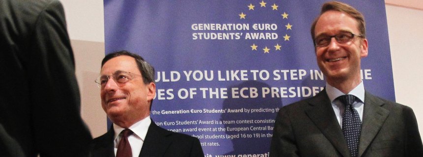 Mario Draghi (a sinistra), e Jens Weidmann (a destra), Presidente della Bundesbank.