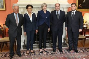 Theresa May encontró al presidente del Parlamento, Julio Borges