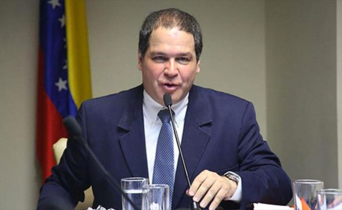 Luis Florido indicó que se está llevando un proceso de consulta entre todos los sectores opositores