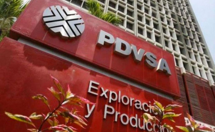En lo que resta del año Pdvsa debe pagar varios cientos de millones de dólares por interés y compromisos de la deuda soberana y unos 8000 millones para 2018.