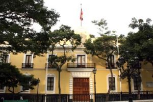 El estilo de respuesta de la Casa Amarilla se ha tornado un tanto agresivo. El canciller Jorge Arreaza tildado de “ridículas” las declaraciones del departamento de Estado.