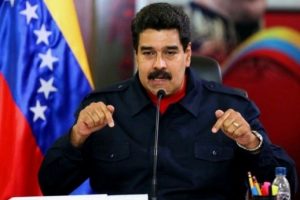 Presidente Maduro: "Si portano via gomme e olio per veicoli e persino cibo e shampoo.”