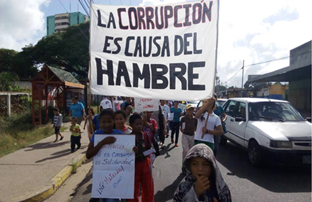 Los venezolanos exigieron calidad en los servicios básicos (agua, electricidad, gas, alimentos, medicinas, mejoras en el transporte, entre otras necesidades). Mientras que para abril (2017), las manifestaciones se basaron en la exigencia de derechos civiles y políticos. 