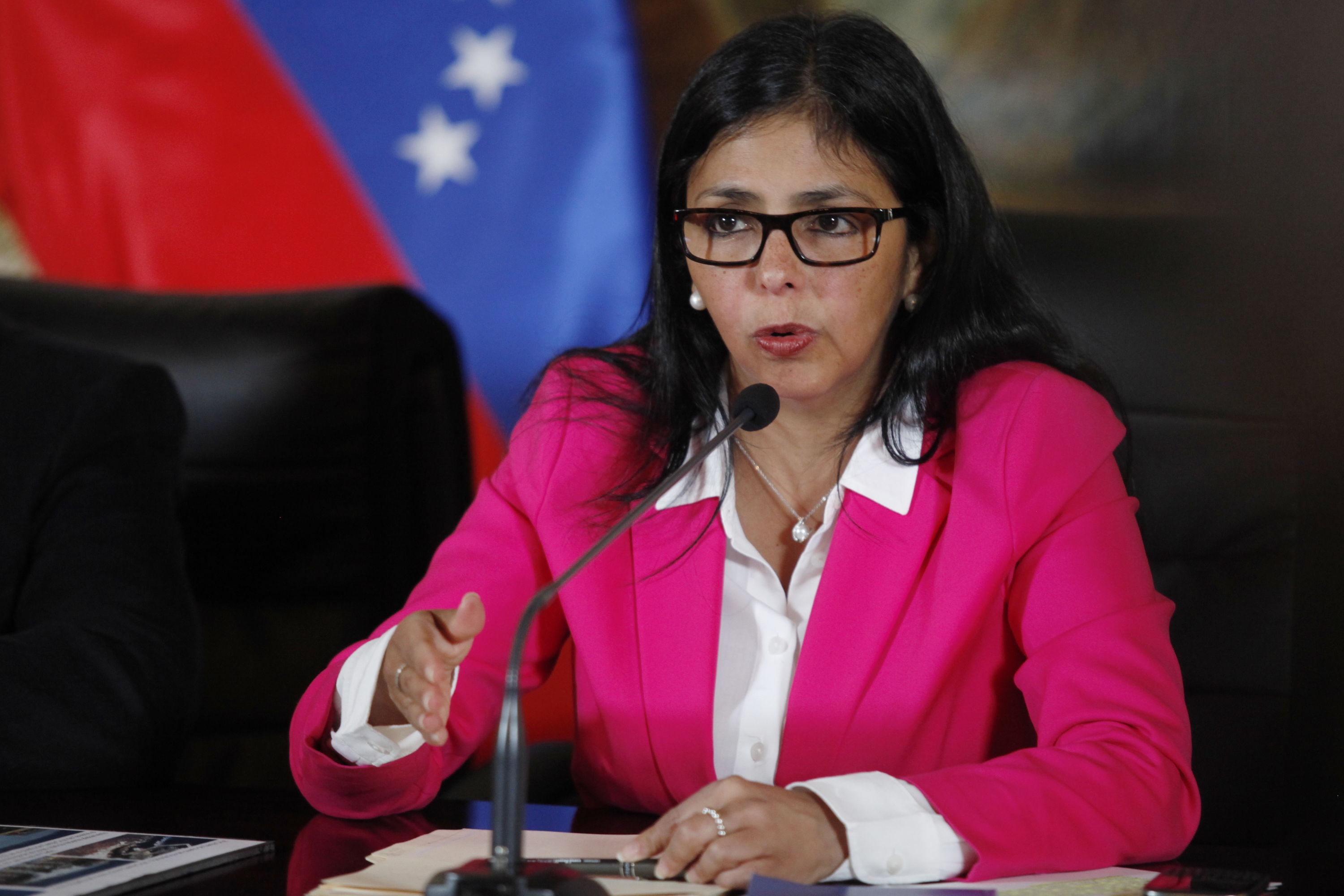 Delcy Rodríguez señaló haber recibido formalmente la propuesta hecha por Diosdado Cabello y el presidente Maduro
