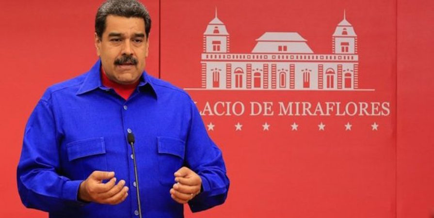 Maduro: “Le pido al Poder Electoral que fije la fecha más cercana para salir de esto, ganar las elecciones y empezar a hacer una gran revolución necesaria del 2018. Vamos a salir de esto de una buena vez”.