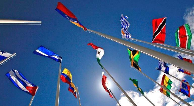  “En medios diplomáticos de Washington se comenta que los gobiernos de Argentina y Perú anunciarían medidas contra jerarcas del gobierno de Venezuela”, escribe Edgar Otálvora.