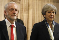 Theresa May e Jeremy Corbyn.