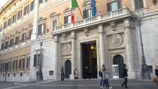 Palazzo Montecitorio a Roma - Sede della Camera dei Deputati e Parlamento Italiano