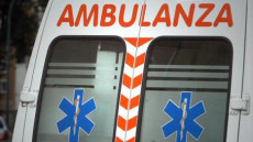 Immagine delle porte di un'ambulanza.