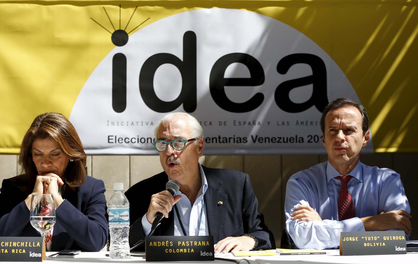 El grupo IDEA se reunió con representantes de las coaliciones Soy Venezuela y el Frente Amplio Venezuela Libre para constatar la radicalización que ha tomado el Gobierno venezolano