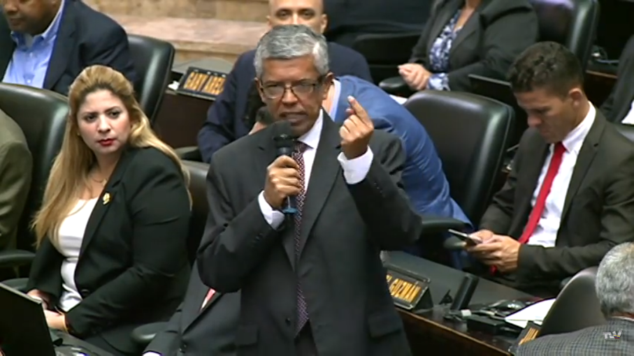 El diputado Barragán en una de sus intervenciones en la Asamblea Nacional