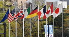 Germania, Canada, Stati Uniti, Francia, Italia, Giappone e Regno hanno respinto le “elezioni presidenziali” del 20 maggio per considerarle un processo senza le dovute garanzie democratiche. Nella foto le bandiere del paesi membri del G7