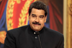 El jefe de Estado especificó que las medidas no favorecerá a los asesinos . Serán un gesto que considera necesario parque el país pueda avanzar hacia el perdón y el reencuentro. En la foto el presidente Maduro.
