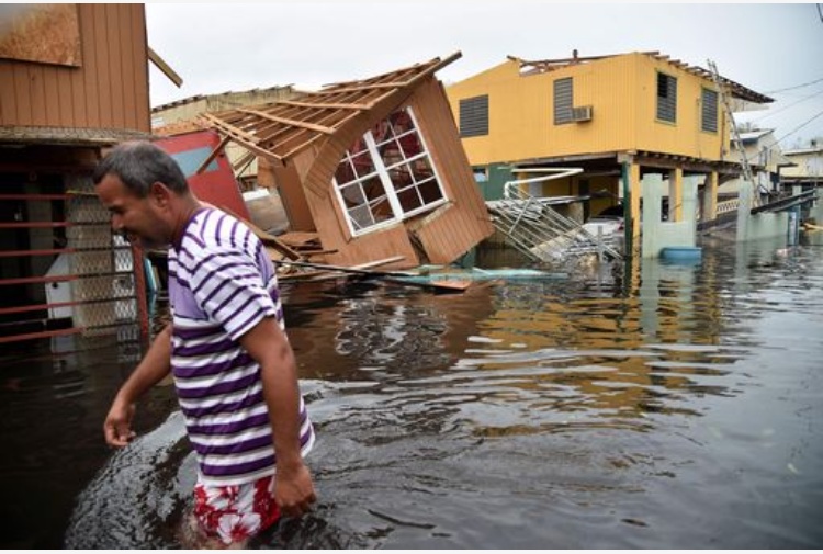 Casa distrutte a Puerto Rico dal passaggio dell'uragano Maria.