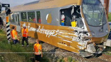 Treno deragliato in Austria, due vagoni capovolti.