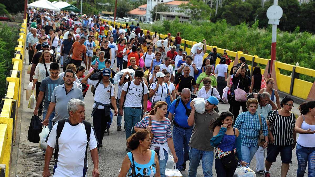 Durante el primer semestre del año 2017, las autoridades de Brasil han registrado alrededor de 17 mil venezolanos que han pedido refugio al país vecino
