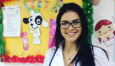 Primo piano della studentessa brasiliana di medicina, Raynéya Gabrielle Lima