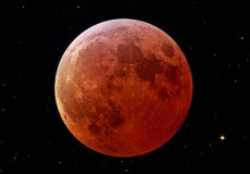 Luna rossa, effetto eclisse.