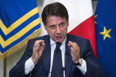 Il presidente del Consiglio Giuseppe Conte, durante una conferenza stampa a Palazzo Chigi.