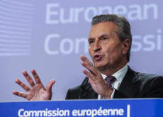 Primo piano del commissario europeo al Bilancio, Guenther Oettinger.